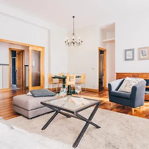 Apartment Haizean By People, San Sebastian